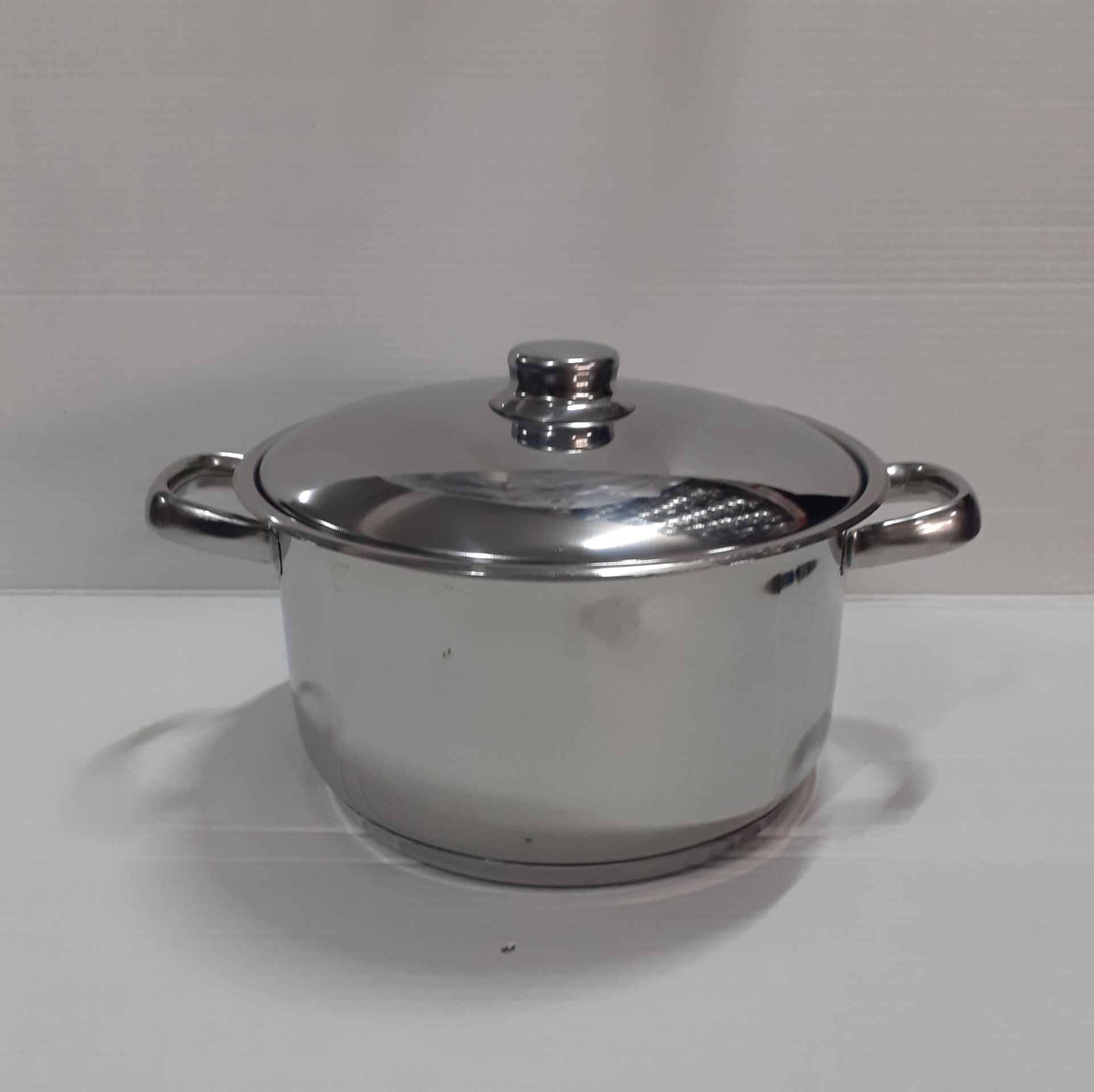 Defolu çelik tencere.. ( Lütfen boyut seçin)