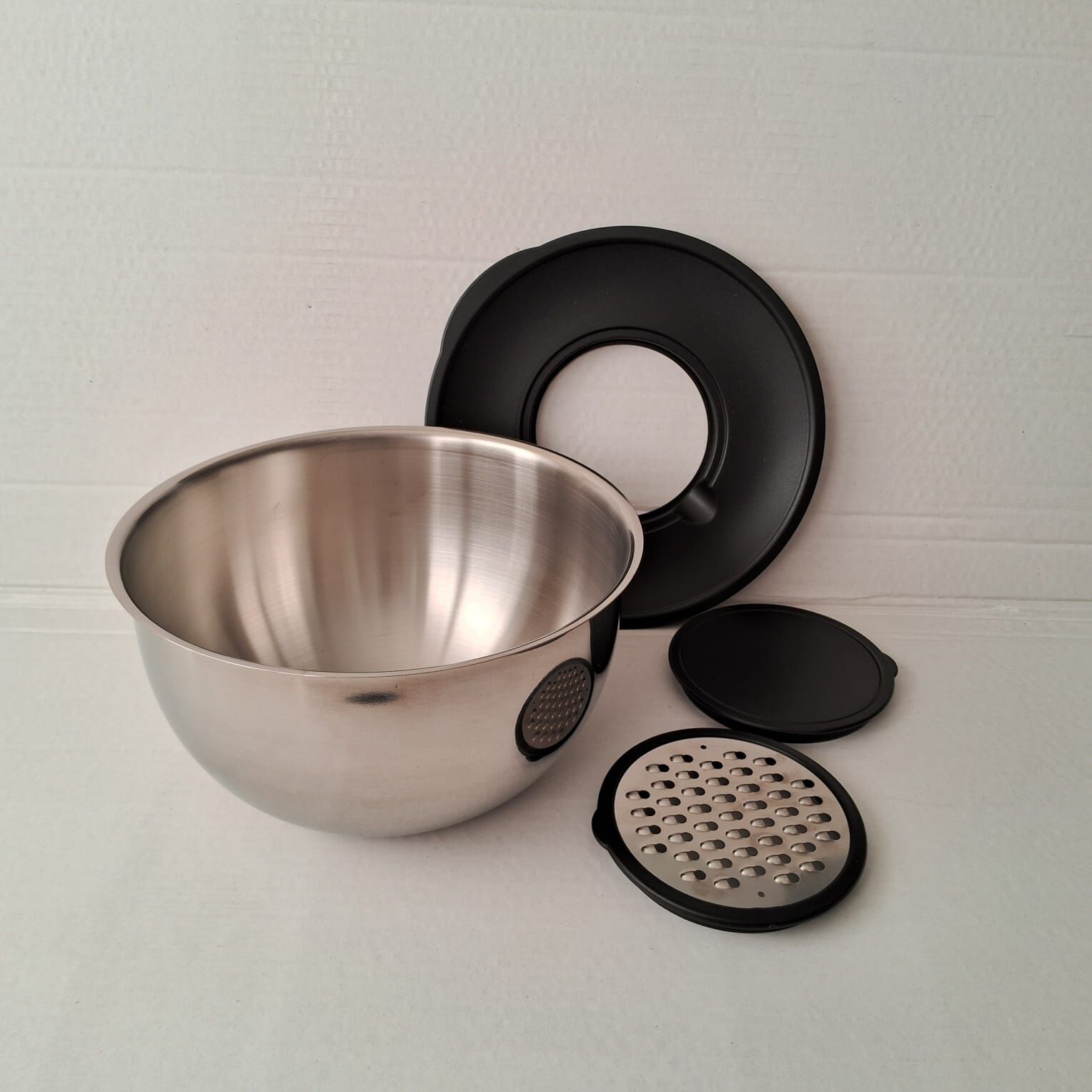 Gülsan Rendeli Karıştırma Kabı 24 cm