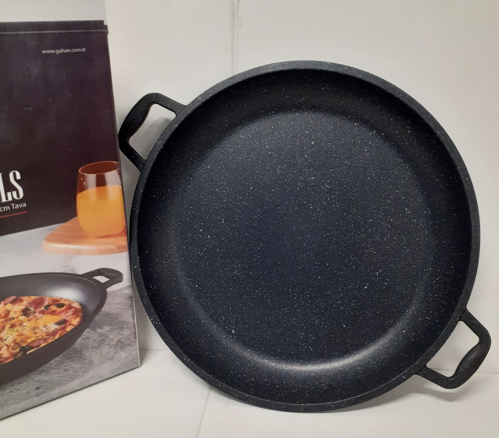 Gülsan 36 cm döküm granit  bazlama-gözleme tavası